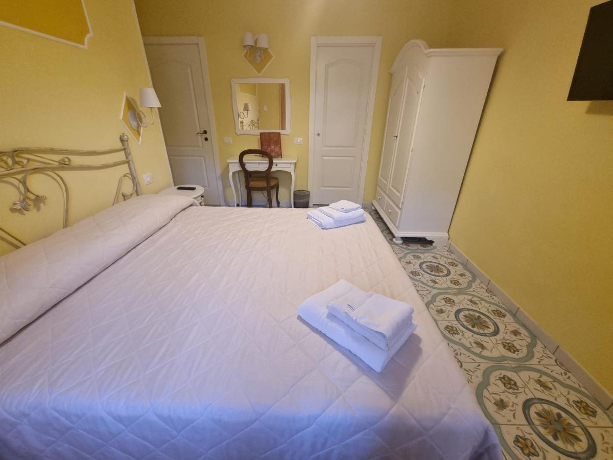 Bed and Breakfast Il Ruscello Маратеа Екстер'єр фото